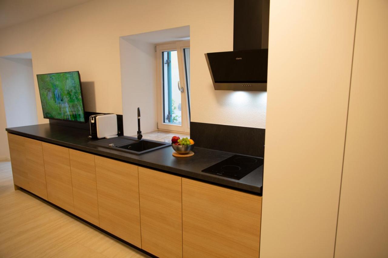 Dea Del Mar Apartments Izola Bagian luar foto