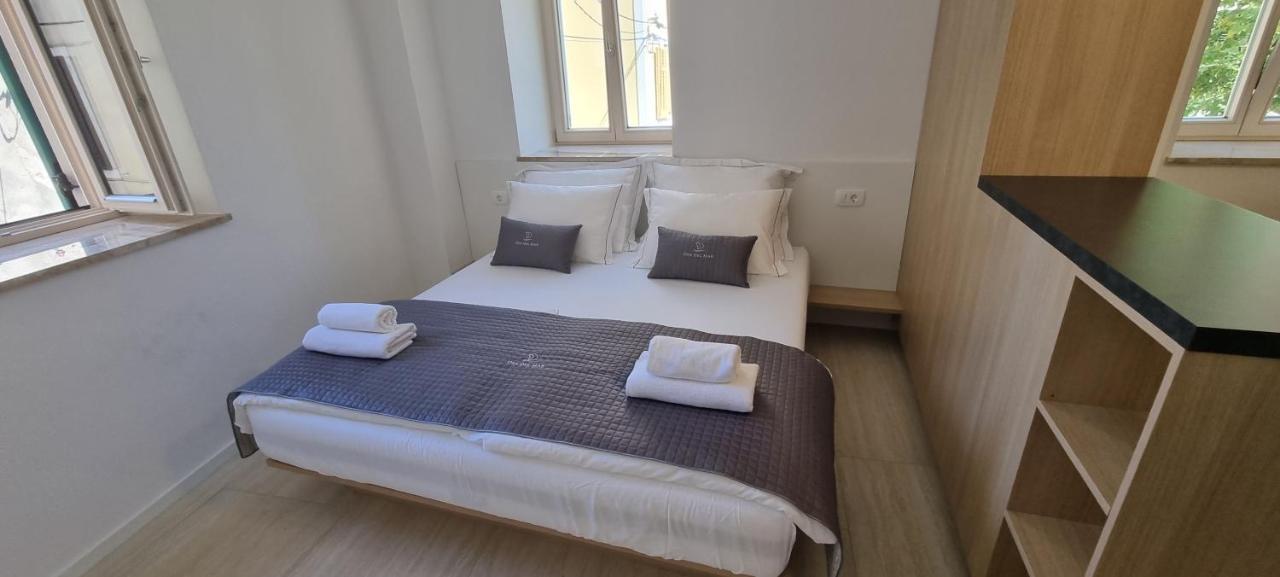 Dea Del Mar Apartments Izola Bagian luar foto