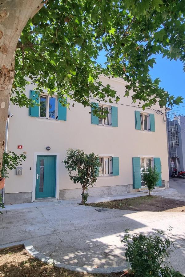 Dea Del Mar Apartments Izola Bagian luar foto