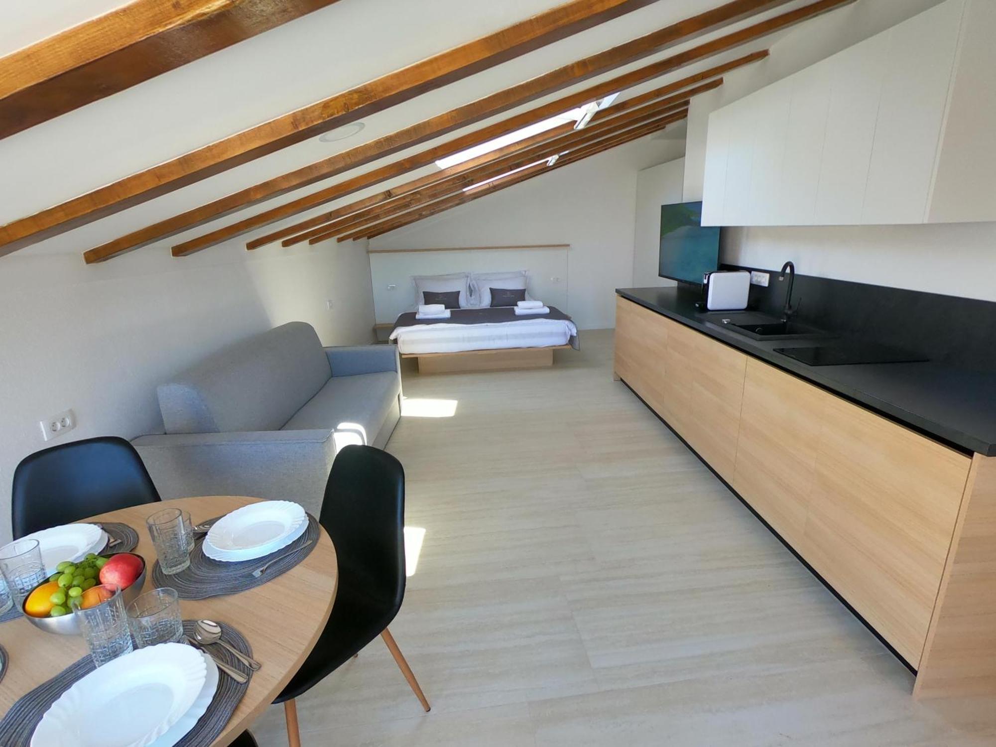 Dea Del Mar Apartments Izola Bagian luar foto